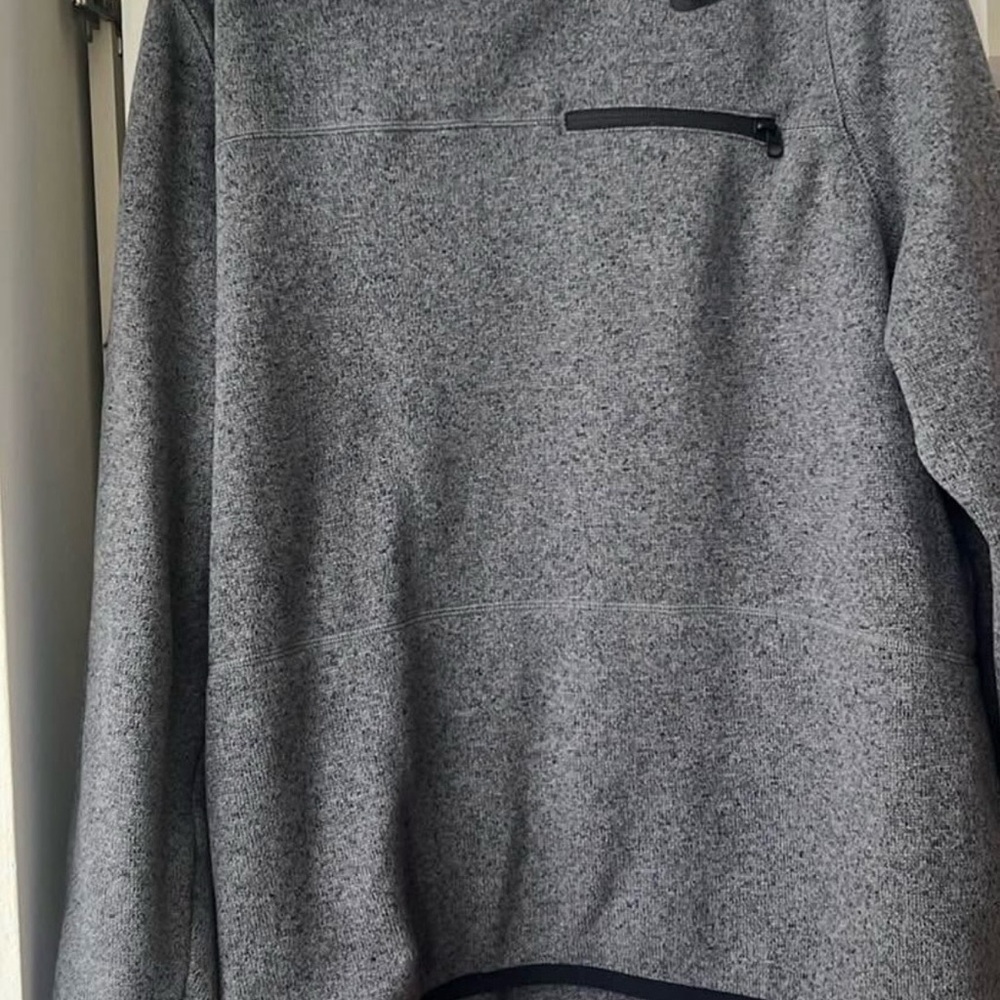 Nike Men's Heather Gray Hoodie Sweater